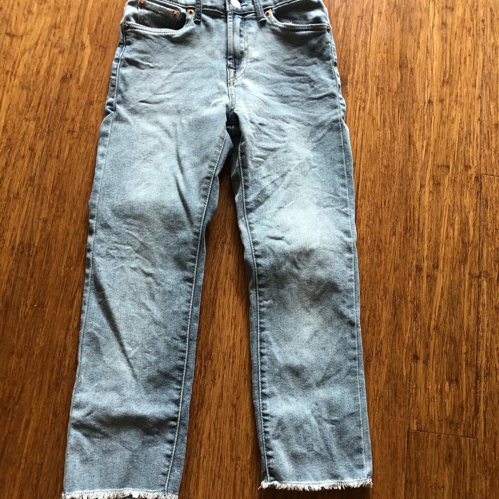 Levi’s ankle jeans